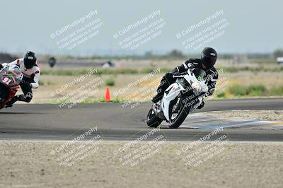 media/Apr-18-2025-TrackDaz (Fri) [[45f5874c44]]/C Group/Session 1 (Turn 7)/